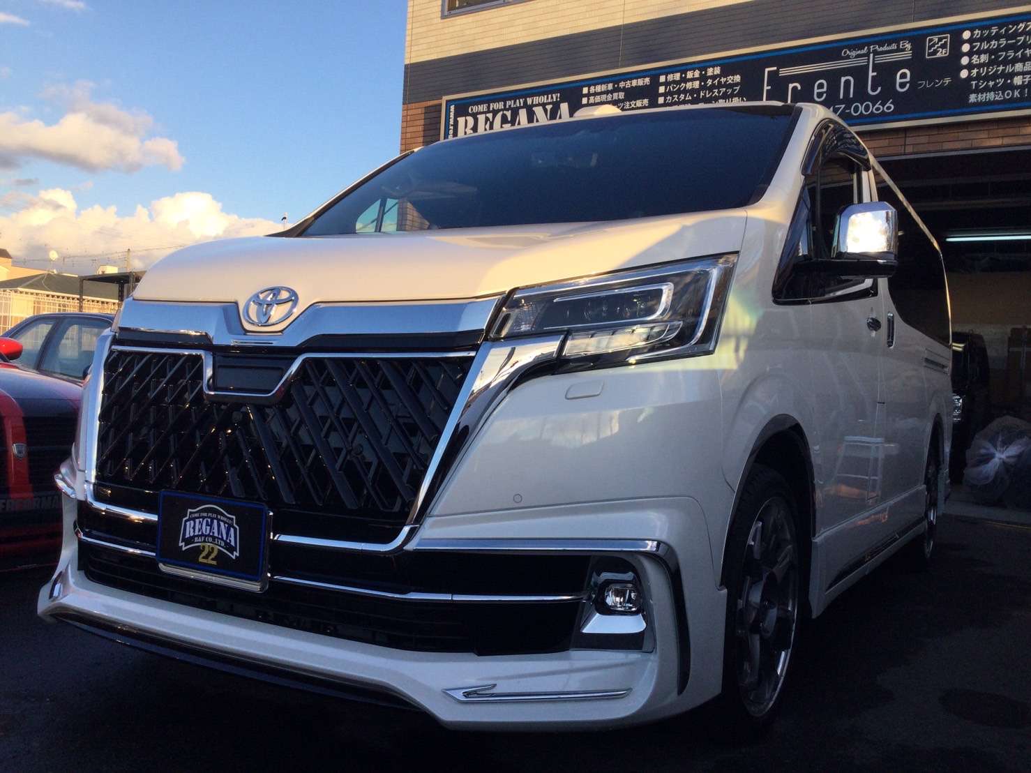 トヨタ グランエース プレミアム